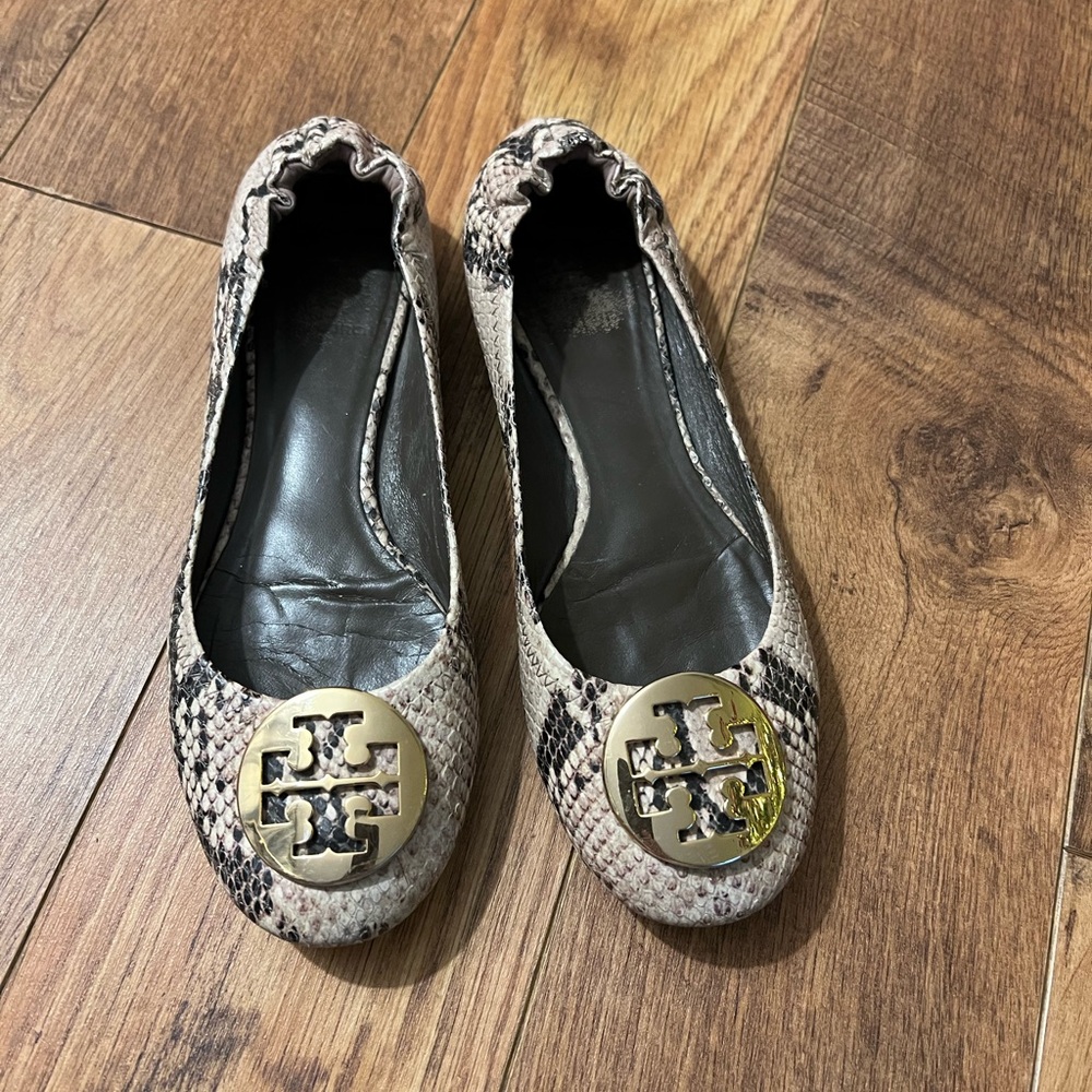 Tory Burch Snakeskin Flats - Black and Cream
